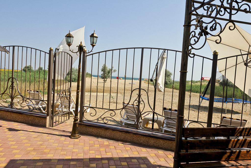 Villa Vi-Ta Затока Экстерьер фото